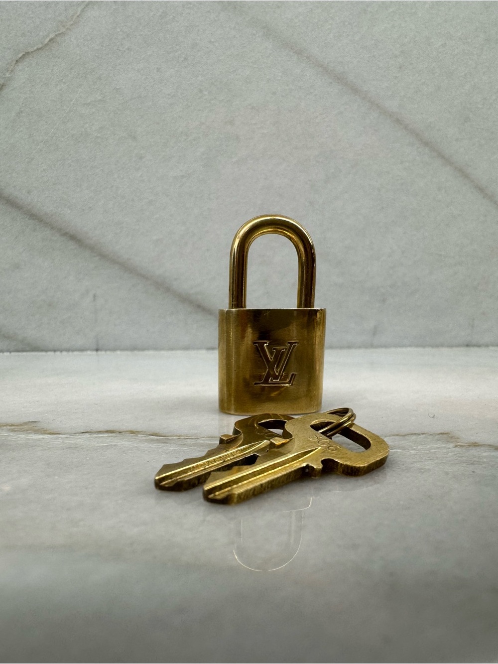Louis Vuitton Lock and Key Set #306 - Picture 4 of 5